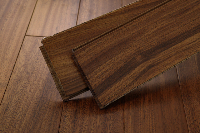 Parquet en bois massif OKAN de 18 mm, couleur bois de santal rouge teck, fabriqué en Chine